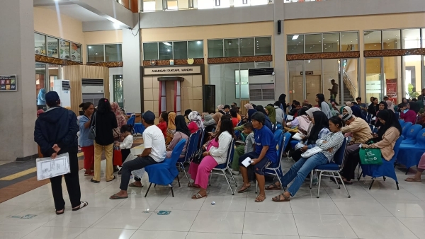 Pelayanan Cepat KIS dan DTKS di MPP Jakabaring Disambut Antusias Warga Palembang