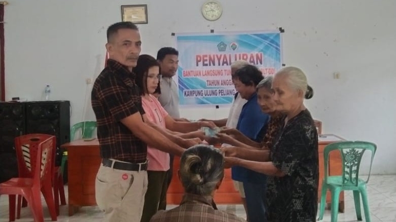 28 Keluarga di Ulung Peliang Terima BLT Dana Desa Tahap I