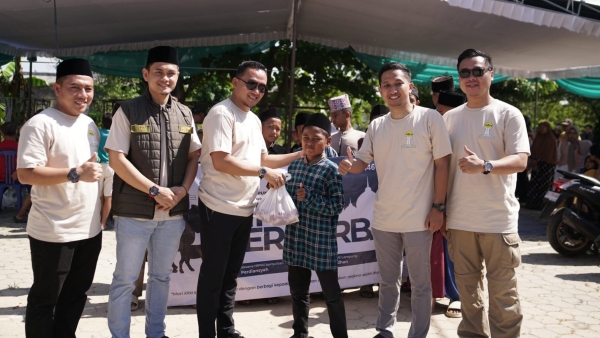 HIPMI Lampung Sembelih Hewan Kurban untuk Masyarakat Kurang Mampu
