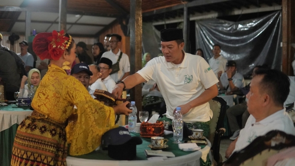 Bupati Pesisir Barat Resmi Tutup Gelaran WSL Krui Pro QS 6000 Tahun 2025