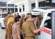 Bupati Dedi Irawan Serahkan Ambulans untuk Peningkatan Layanan Kesehatan di Pesisir Barat