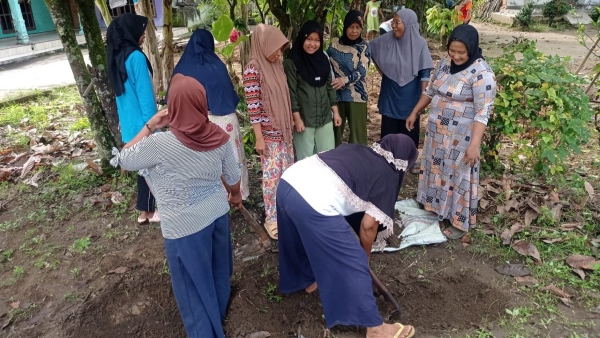 LPKBDI Semaka Gelar Pelatihan Pupuk Organik Cair, Dorong Kemandirian Ekonomi Warga Tanggamus
