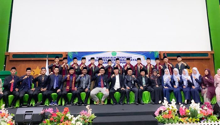 Haflah Akhirussanah Perdana Ponpes Malahayati: Cetak Generasi Qurani Berprestasi