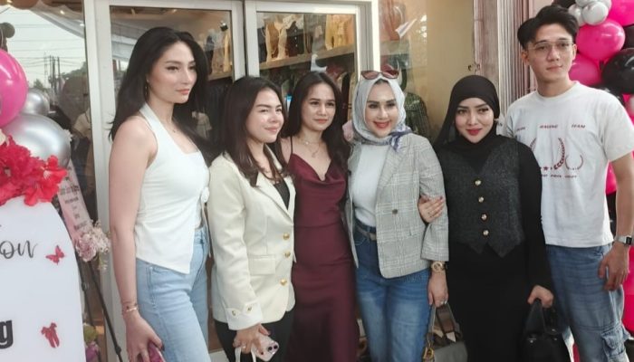 Butik Fashion Agnes Ramaikan Palembang, Hadirkan Tren Bangkok Mulai Rp100 Ribuan