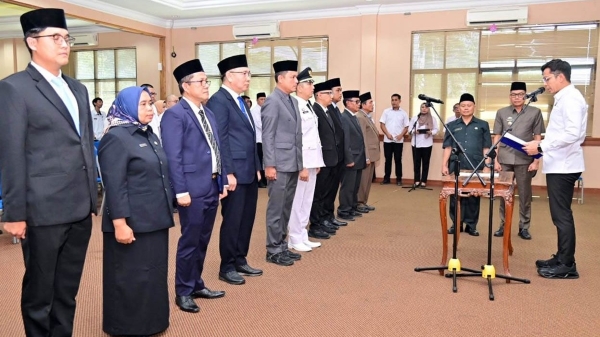 Bupati Egi Rombak Kabinet, 10 Pejabat Dilantik, 3 Ditunjuk Plt di Lampung Selatan
