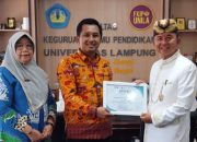 Prodi Bahasa Lampung Unila Libatkan Tokoh Adat dalam Ujian Tesis