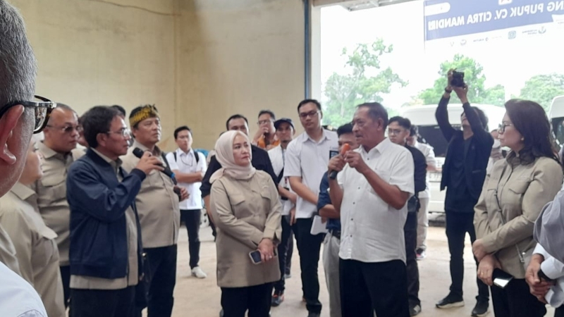 Komisi IV DPR RI Tinjau Distribusi Pupuk di Banyuasin, Pastikan Kelancaran dan Ketersediaan