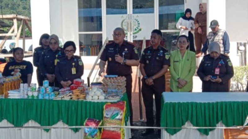 Kejari Tahuna Gelar Pangan Murah, Bantu Penuhi Kebutuhan Masyarakat