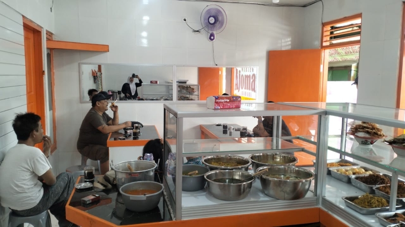 Warteg Kekinian Ajoman Bahari, Kualitas Restoran, Harga Kaki Lima!