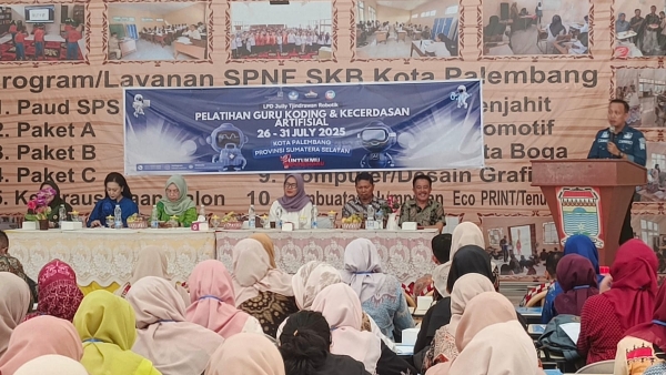 Disdik Palembang Bekali Ratusan Guru SD dengan Keterampilan Coding dan AI