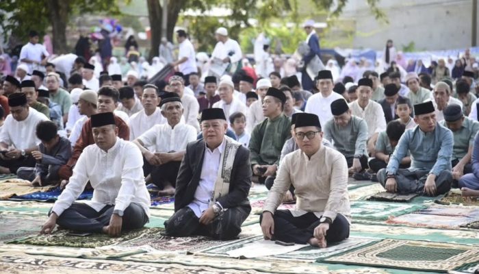 Pimpinan DPRD Lampung Hadiri Sholat Idul Adha Bersama Forkopimda