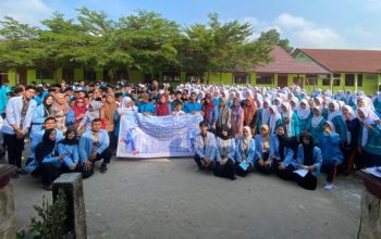 Mahasiswa KKN UIN Raden Fatah Edukasi QRIS dan Rupiah di Tanjung Raja