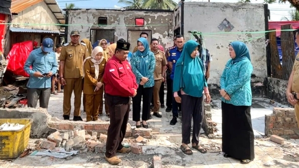 Baznas Palembang Beri Bantuan Korban Kebakaran di Kertapati