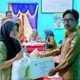 Pemdes Batu Raja Salurkan Bantuan Beras kepada 97 KPM