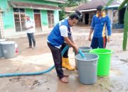 Polsek Semaka, PDAM Way Agung, dan Uspika Salurkan Air Bersih ke Warga Terdampak Banjir