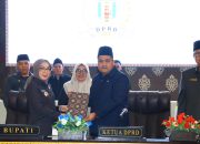 Bupati Way Kanan Sampaikan Raperda Pertanggungjawaban Pelaksanaan APBD 2024 dalam Rapat Paripurna DPRD