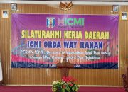 Bupati Way Kanan Ayu Asalasiyah memberikan sambutan pada acara Silaturahmi Kerja Daerah ICMI ORDA Way Kanan yang digelar di Gedung Serbaguna Pemkab Way Kanan, Selasa (8/7/2025).