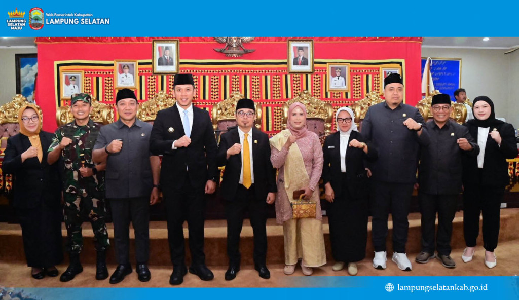 Bupati Lampung Selatan Radityo Egi Pratama bersama jajaran Forkopimda usai Paripurna DPRD pelantikan Ahmad Al Ahran.