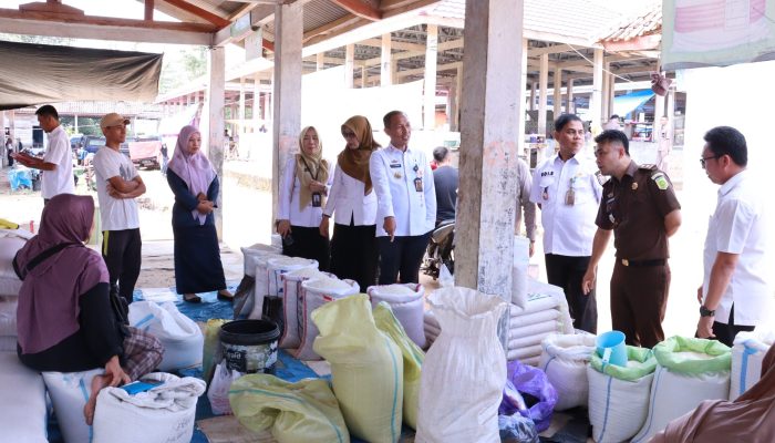 Pemkab Way Kanan Gelar Sidak Pasar, Pastikan Stabilitas Harga Pangan