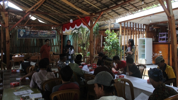 Lestarikan Terumbu Karang Pahawang, Dosen ITERA Latih Warga Gunakan Coral Tree Nursery