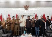 Bupati Lampung Selatan Radityo Egi Pratama menerima audiensi jajaran DPC ASPEKNAS Lampung Selatan di ruang kerjanya, Selasa (8/7/2025).