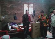 Dinsos Tanggamus Salurkan Bantuan Kursi Roda untuk Korban Gigitan Buaya dan Warga Disabilitas