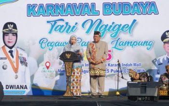 Bandar Lampung Gelar Pawai Budaya Tari Ngigel Rayakan HUT ke-343
