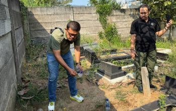 Jelang HUT ke-13, Ketum IWO Ziarah ke Makam Riko Amir di Lampung