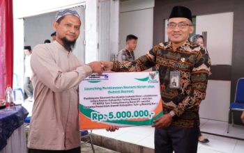 Baznas Tubaba Berikan Modal Rp5 Juta Tanpa Agunan