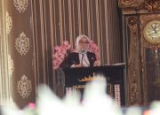 Bupati Way Kanan, Ayu Asalasiyah, S.Ked., menyampaikan pidato pada Rapat Paripurna DPRD Kabupaten Way Kanan terkait pengesahan Raperda RPJMD 2025–2029 di Ruang Buway Bahuga, Senin (4/8/2025).