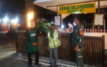 Waspada Curanmor, Babinsa Kota Sepang Ajak Warga Tingkatkan Keamanan Lingkungan