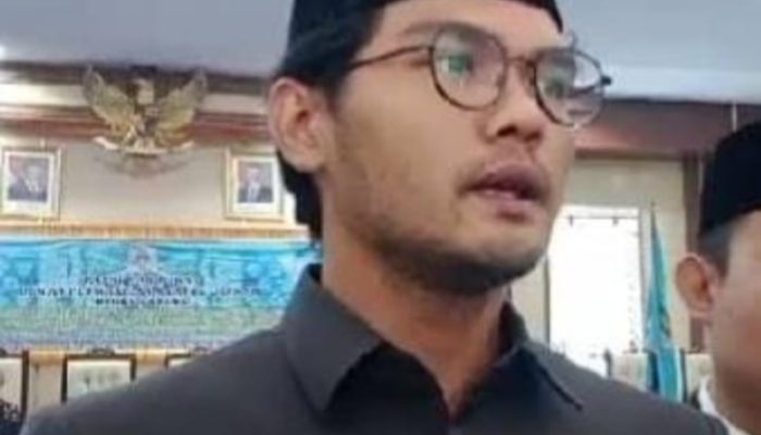 Perombakan Jabatan Sekwan DPRD Pesisir Barat Dipertanyakan, Diduga Tak Sesuai Tata Tertib