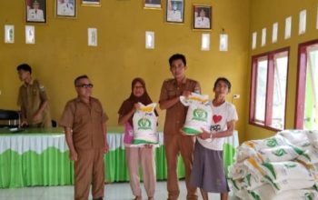 Pemerintah Pekon Gedau Salurkan Bantuan Beras kepada 54 Keluarga Penerima Manfaat
