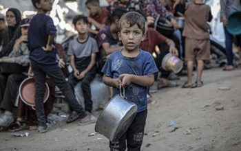 Kelaparan Mengancam, Warga Gaza Terjebak Antara Lapar dan Maut