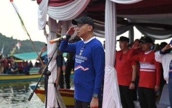 Upacara HUT RI di Atas Laut, Rahmat Mirzani Raih Penghargaan MURI