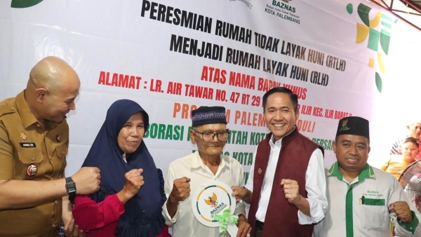 Walikota Palembang Resmikan Bedah Rumah ke-23