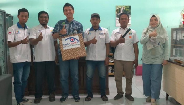 Kenang Perpisahan Kabid Yankes Dinkes, Jamkeswatch Probolinggo Raya Penuh Haru