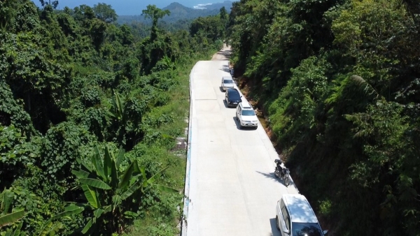Jalan Umbar–Putih Doh Tanggamus Rampung Diperbaiki, Warga Lega