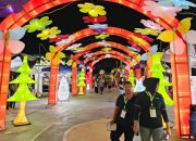 Panggung Dangdut Meriahkan Sriwijaya Lantern Festival di Palembang