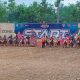 Deretan pembalap bersiap di garis start ajang Moto Cross Grasstrack USAC 2025 di Sirkuit Abenk Bukit Superli, Baradatu, Minggu (24/8/2025).