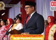 Ketua DPRD Provinsi Lampung Ahmad Giri Akbar memimpin pembacaan Teks Proklamasi pada Upacara Peringatan HUT ke-80 Kemerdekaan RI di Lapangan Korpri