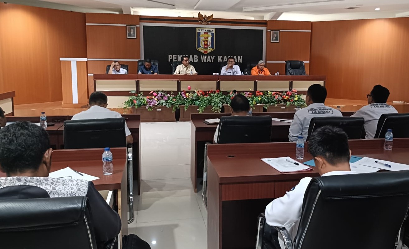 Sekda Way Kanan Pimpin Rakor Peningkatan IPM Melalui Pendidikan