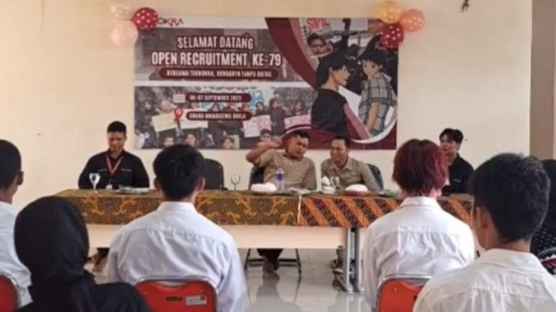 Ketua IWO Lampung Ajak Calon Magang Teknokra Jadi Jurnalis Profesional