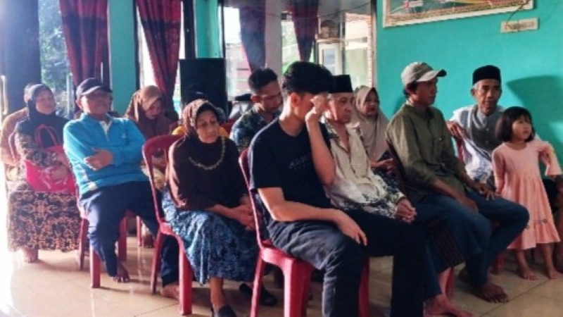 Pekon Sri Melati Salurkan BLT Dana Desa untuk 16 Keluarga