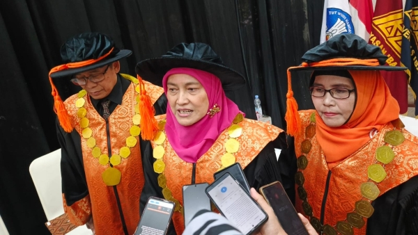 Universitas IBA Palembang Cetak 154 Lulusan