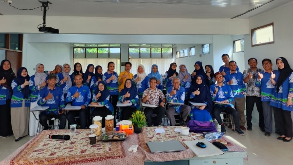 P.MIPA FKIP Unila Gelar Pelatihan Case Method dan Team Based Project