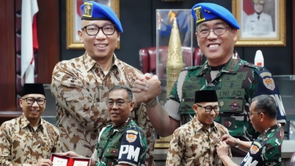 Serahkan Hibah Lahan 4,7 Hektare, Gubernur Lampung Dianugerahi Warga Kehormatan Puspomad