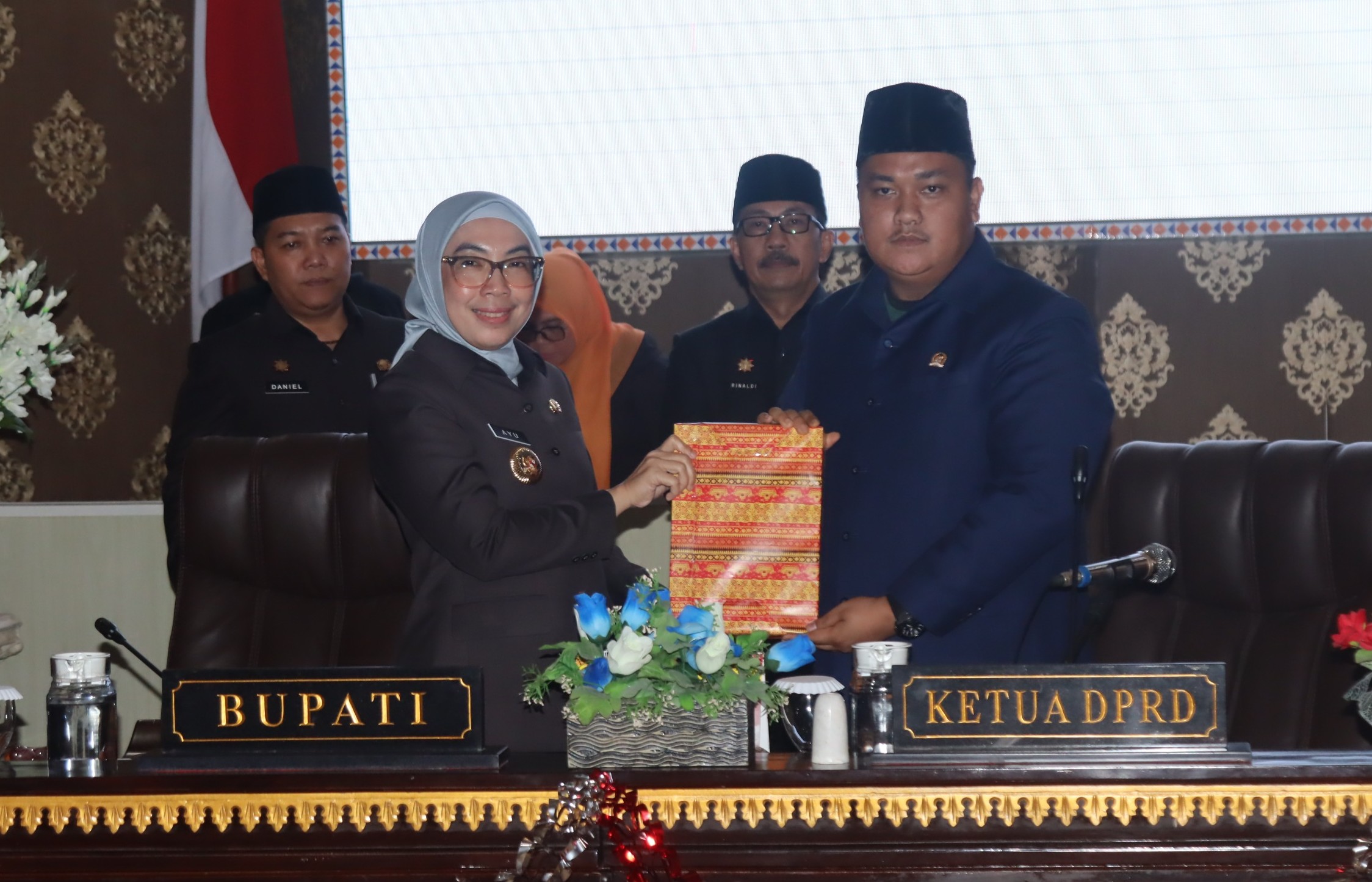 Bupati Ayu Hadiri Rapat Paripurna DPRD Way Kanan, Pengesahan KUA-PPAS 2026 Disetujui