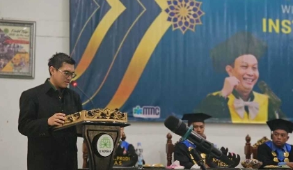 Sekda Way Kanan Hadiri Wisuda ke-12 Institut Al Maarif, Dorong Lulusan Berperan dalam Pembangunan Daerah