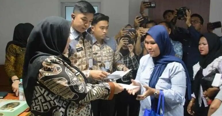 Pemkot Bandar Lampung Salurkan Bantuan Sosial dan Umrah Gratis bagi Warga Terdampak Bencana